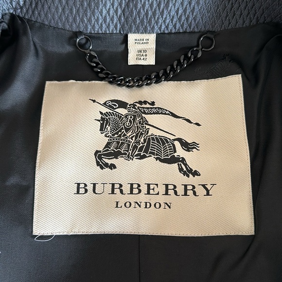 Burberry trench coat - Picture 4 of 16